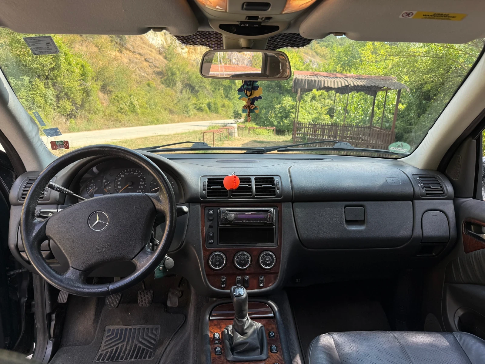 Mercedes-Benz ML 270  - изображение 8