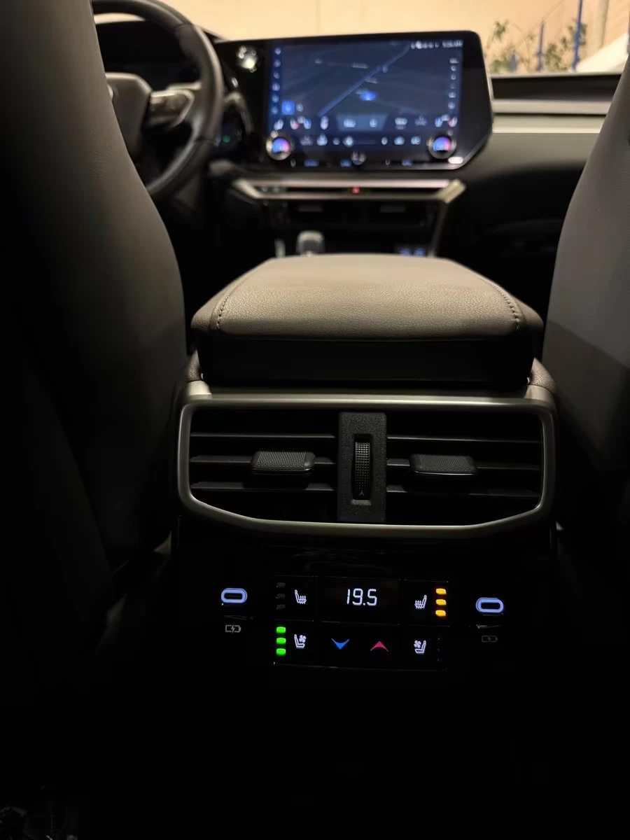 Lexus RX 450h plus НОВ!/LUXURY/292HP/PANO/M.LEV./360/HUD/MEMO/747g - изображение 10