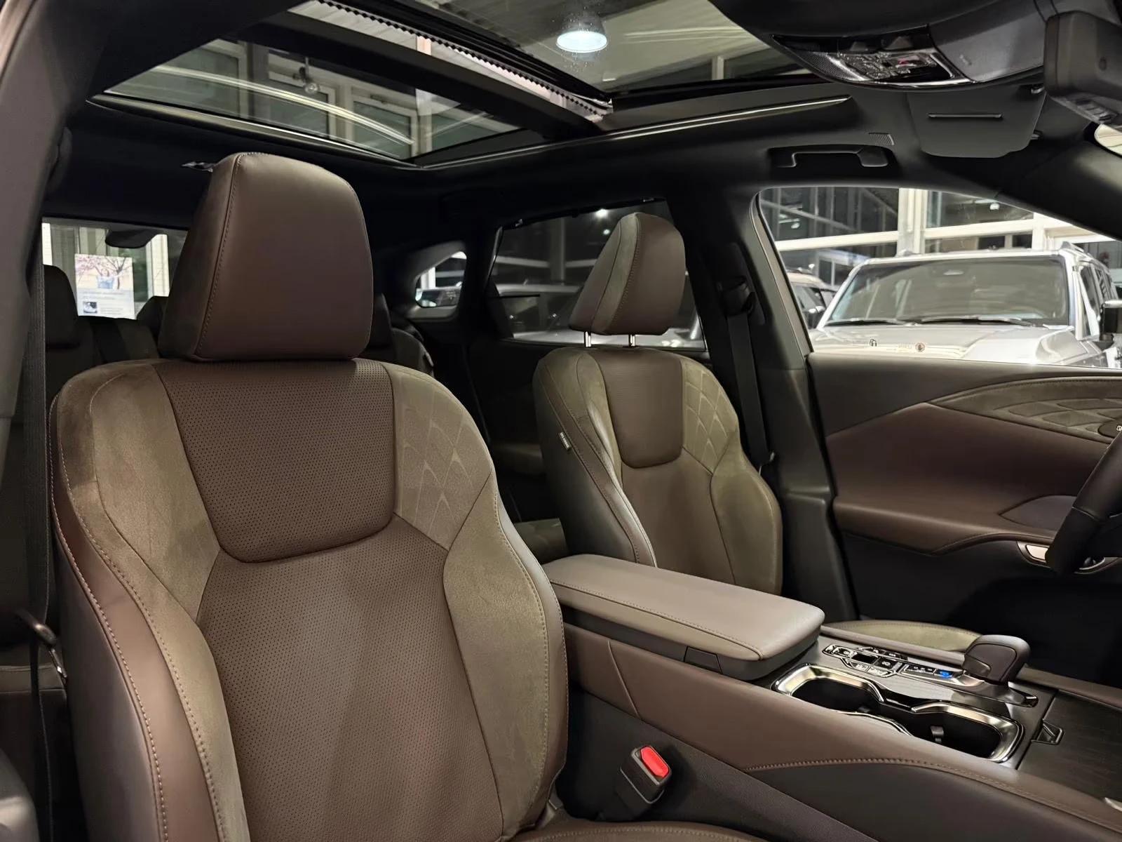 Lexus RX 450h plus ���!/LUXURY/292HP/PANO/M.LEV./360/HUD/MEMO/747g | Mobile.bg � ����������� 11