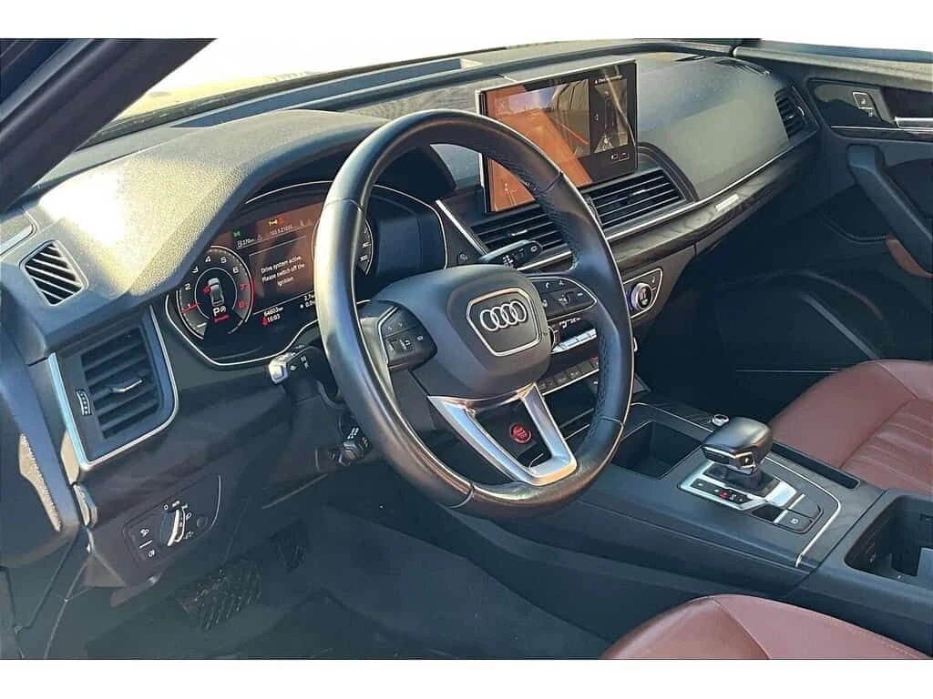 Audi Q5 * TECHNIK * ДИСТРОНИК * 360 * ПОДГРЕВИ * ПАМЕТ - изображение 2