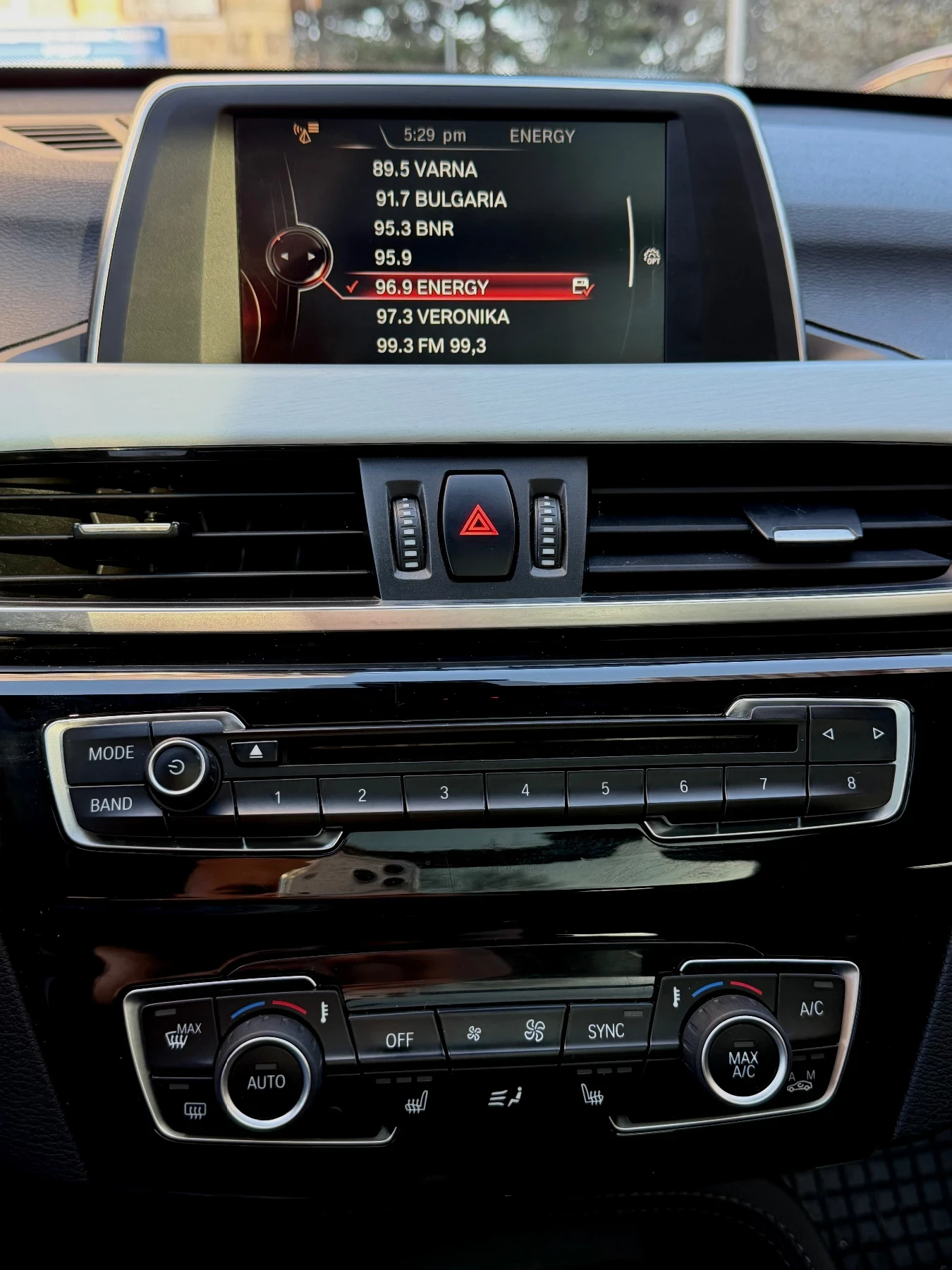 BMW X1 2.8i xDrive , снимка 12 - Автомобили и джипове - 53990184