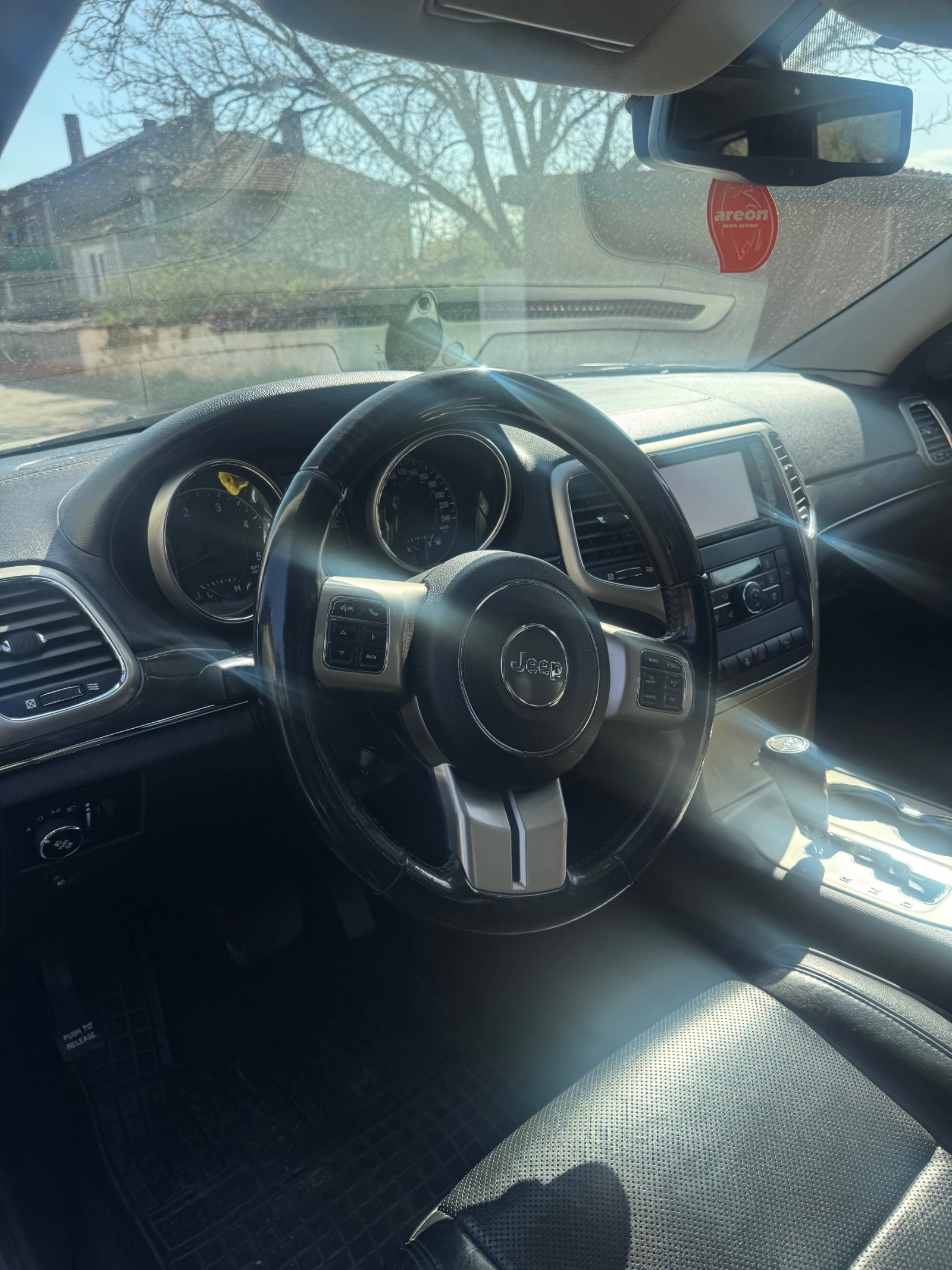 Jeep Cherokee, снимка 5 - Автомобили и джипове - 54173404