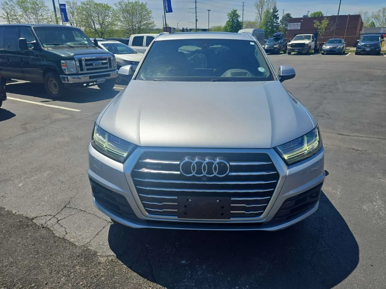 Audi Q7 * 3.0T Technik * АВТОКРЕДИТ * ОТ ПРЕДСТАВИТЕЛСТВО, снимка 2 - Автомобили и джипове - 54635230