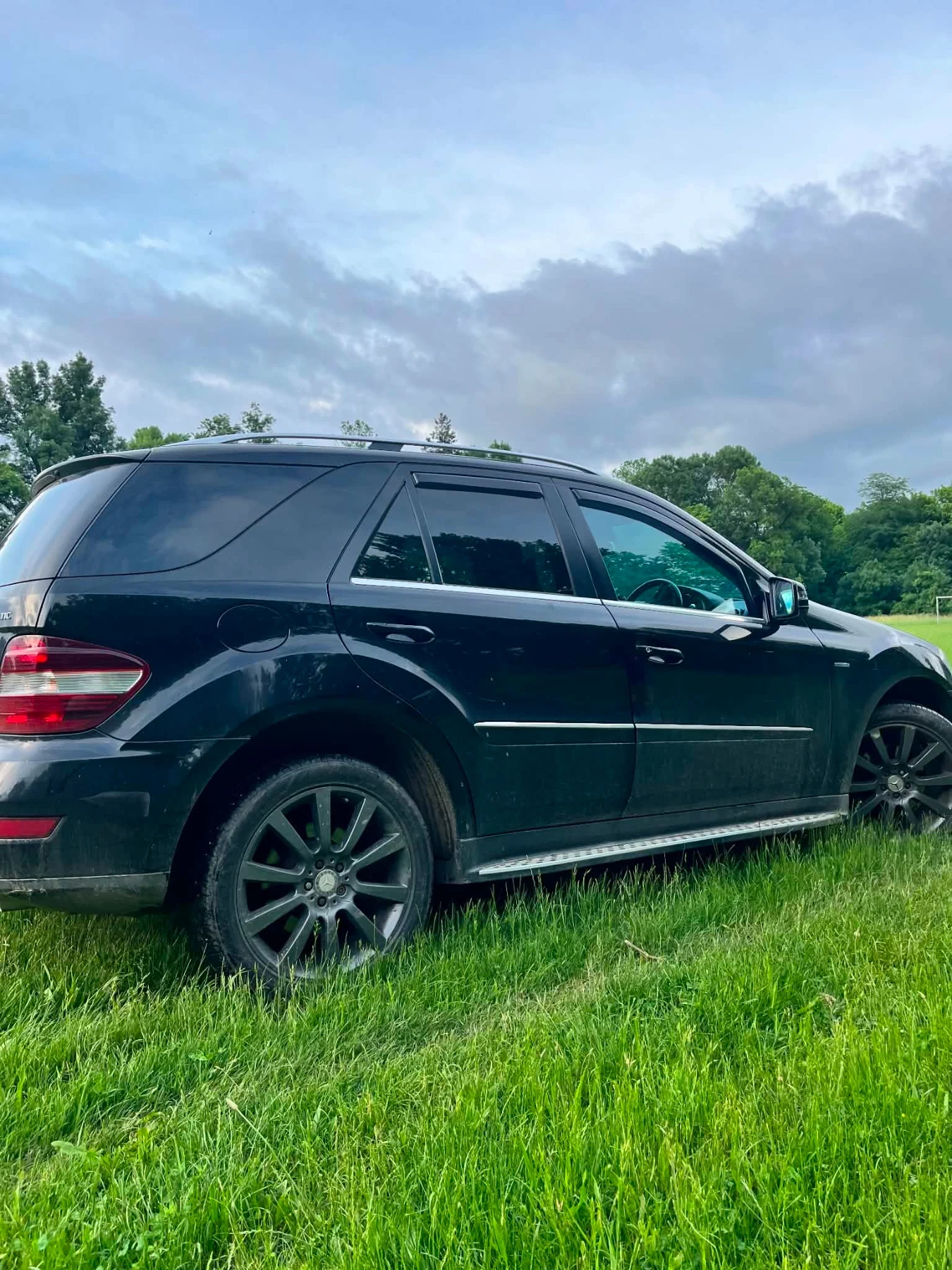 Mercedes-Benz ML 300, снимка 3 - Автомобили и джипове - 54784106