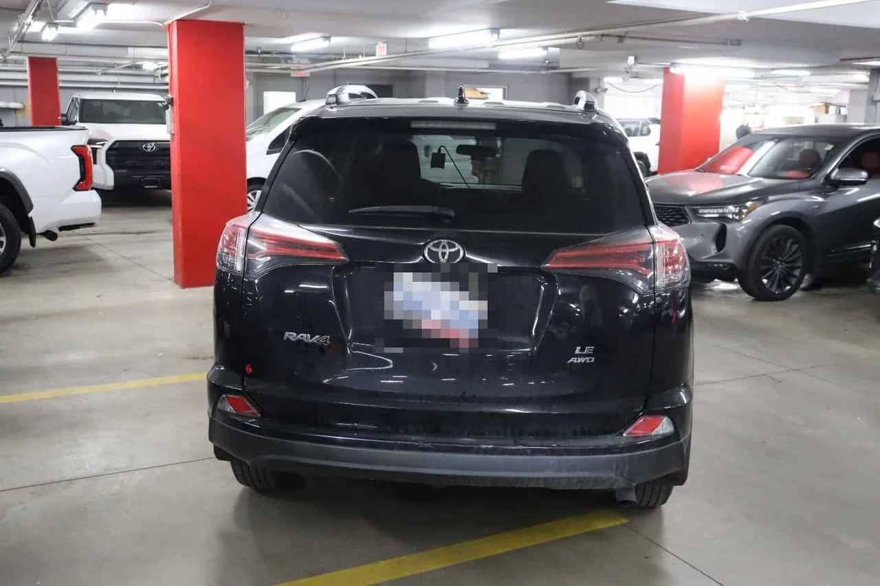 Toyota Rav4 * LE * АВТОКРЕДИТ БЕЗ ПЪРВОНАЧАЛНА ВНОСКА* , снимка 4 - Автомобили и джипове - 54804388