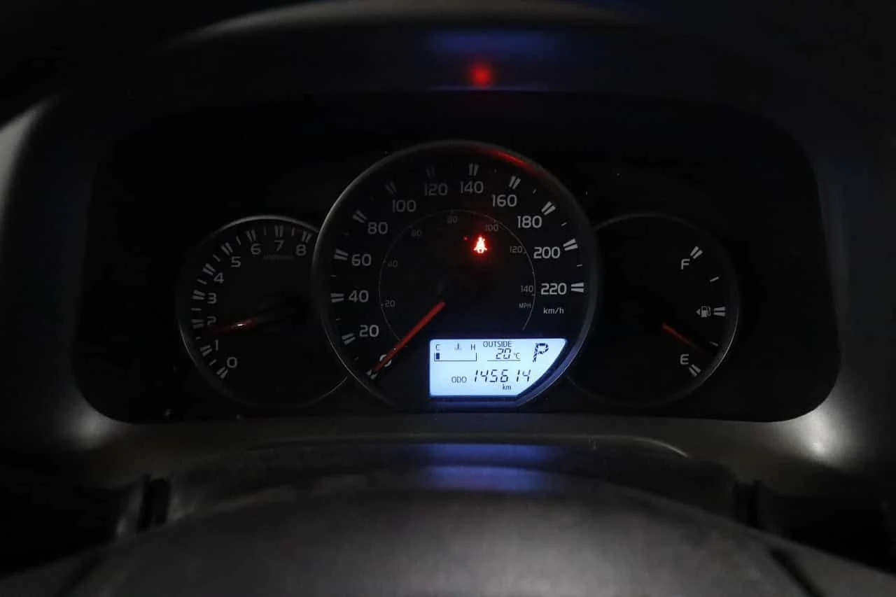Toyota Rav4 * LE * АВТОКРЕДИТ БЕЗ ПЪРВОНАЧАЛНА ВНОСКА* , снимка 8 - Автомобили и джипове - 54804388