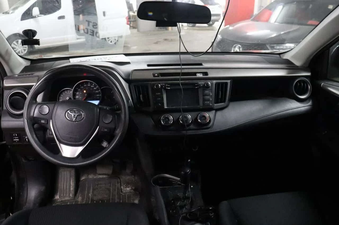 Toyota Rav4 * LE * АВТОКРЕДИТ БЕЗ ПЪРВОНАЧАЛНА ВНОСКА* , снимка 9 - Автомобили и джипове - 54804388