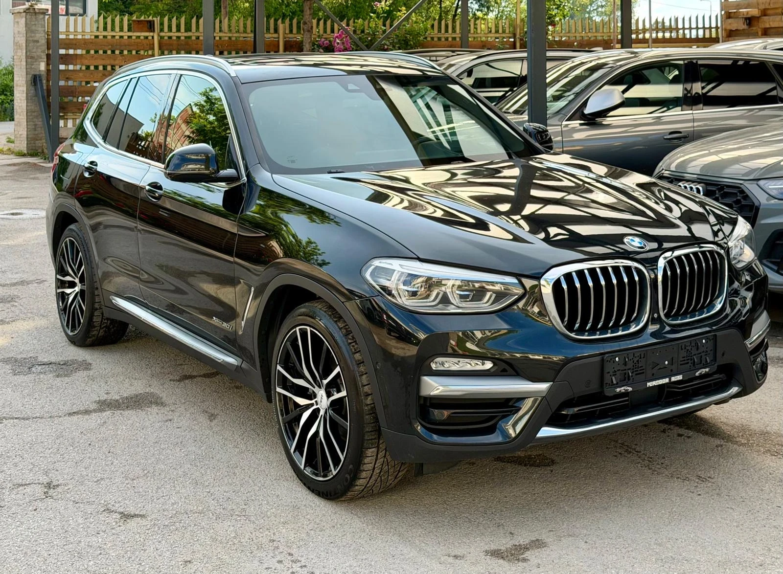 BMW X3 30i xDrive ДИСТРОНИК ОБДУХВАНЕ, снимка 1 - Автомобили и джипове - 54870637