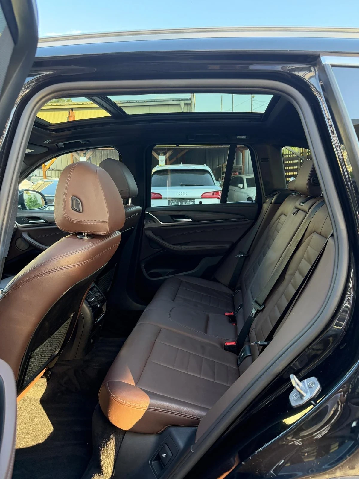 BMW X3 30i xDrive ДИСТРОНИК ОБДУХВАНЕ, снимка 13 - Автомобили и джипове - 54870637