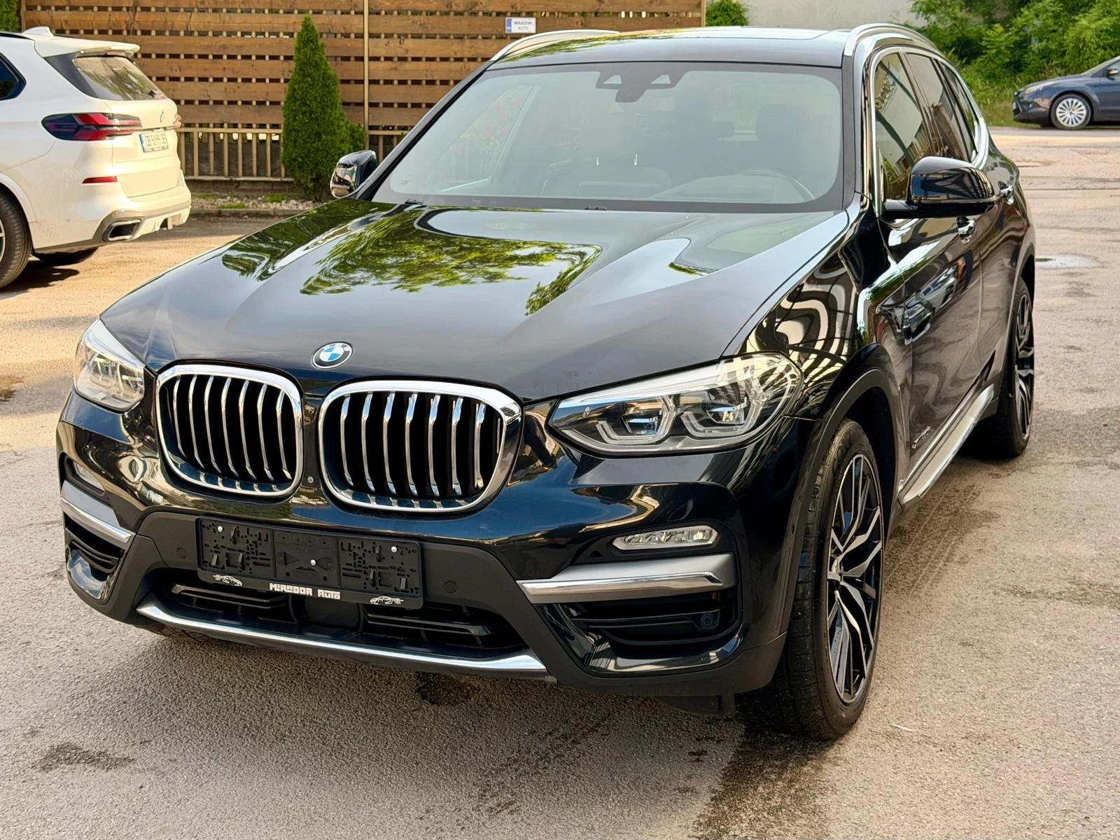 BMW X3 30i xDrive ДИСТРОНИК ОБДУХВАНЕ, снимка 3 - Автомобили и джипове - 54870637
