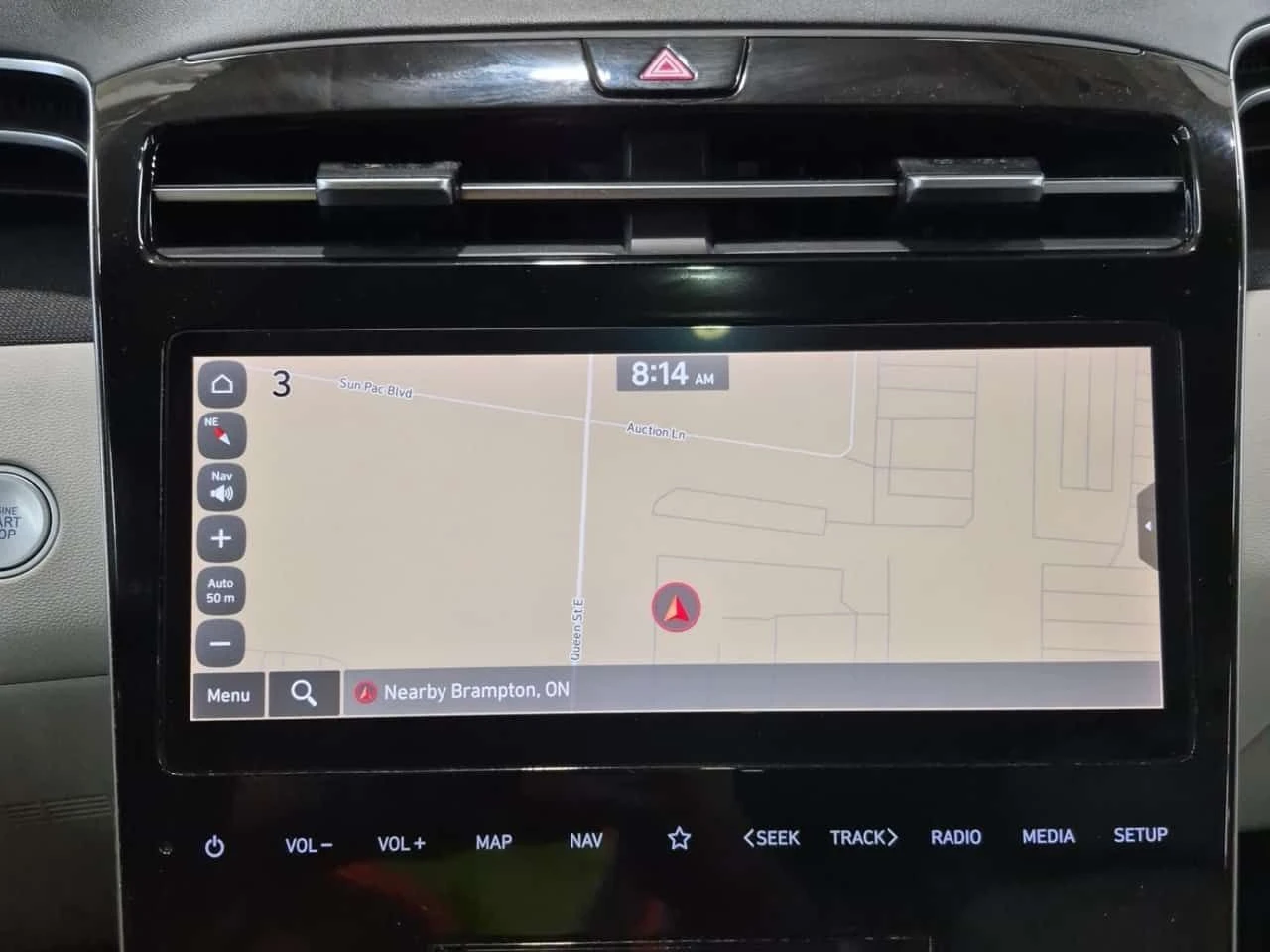 Hyundai Tucson LANE ASSIST| PANO| ПОДГРЕВИ| 2 КЛЮЧА| , снимка 11 - Автомобили и джипове - 55010126