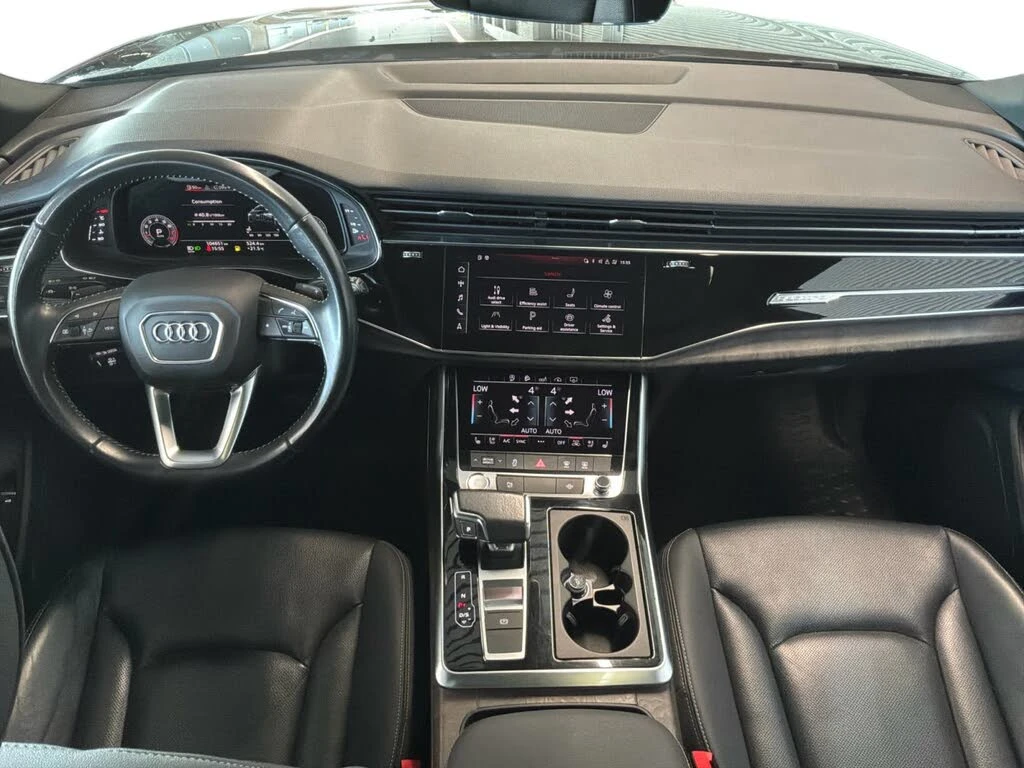 Audi Q8 quattro Progressiv 55 TFSI/SHODOW LINE/PANORAMA, снимка 10 - Автомобили и джипове - 55120487
