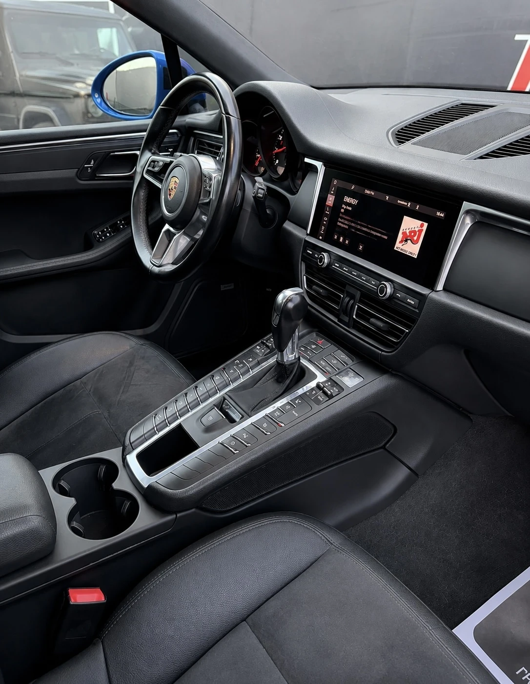 Porsche Macan FACE| EXCLUSIVE| KEYLESS| CAMERA| PANO| ЛИЗИНГ, снимка 12 - Автомобили и джипове - 55239090