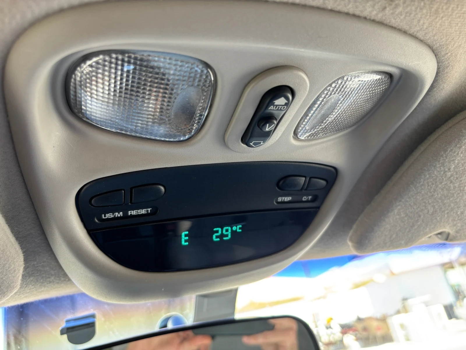 Jeep Cherokee 3.7 автомат, снимка 6 - Автомобили и джипове - 55269806