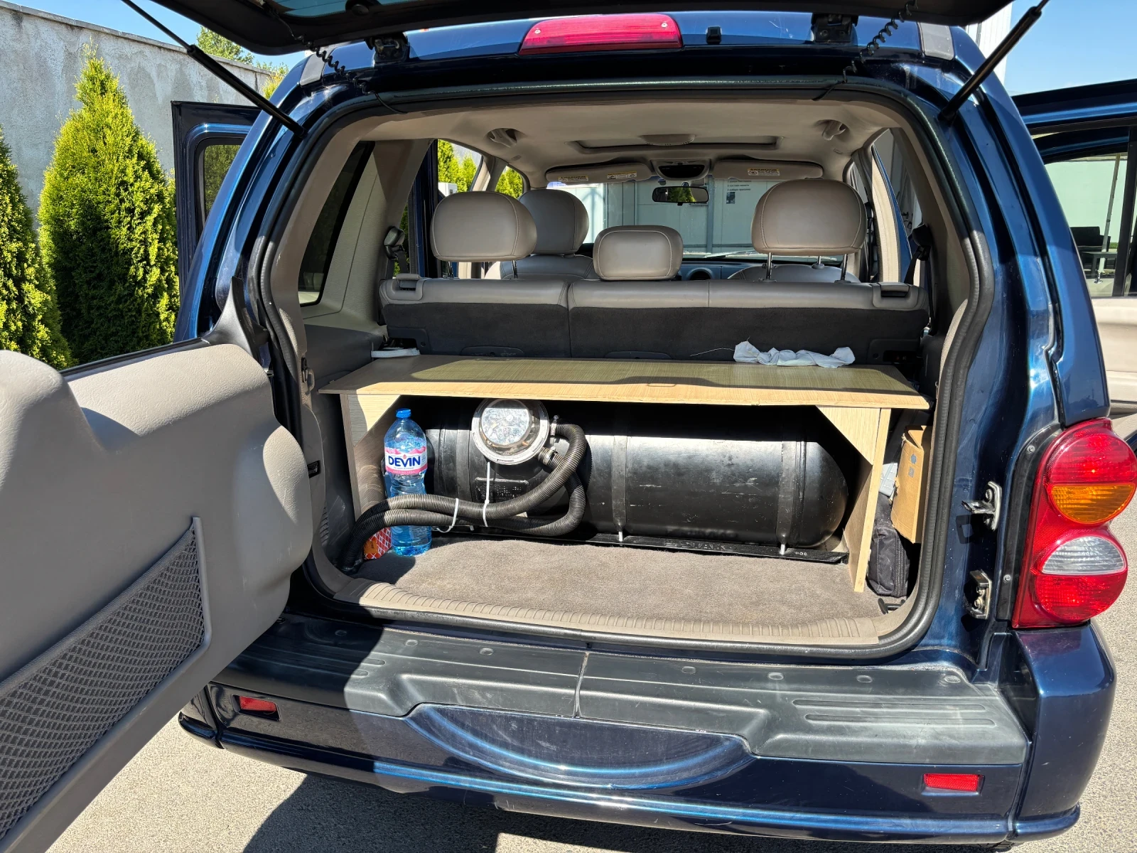 Jeep Cherokee 3.7 автомат, снимка 12 - Автомобили и джипове - 55269806