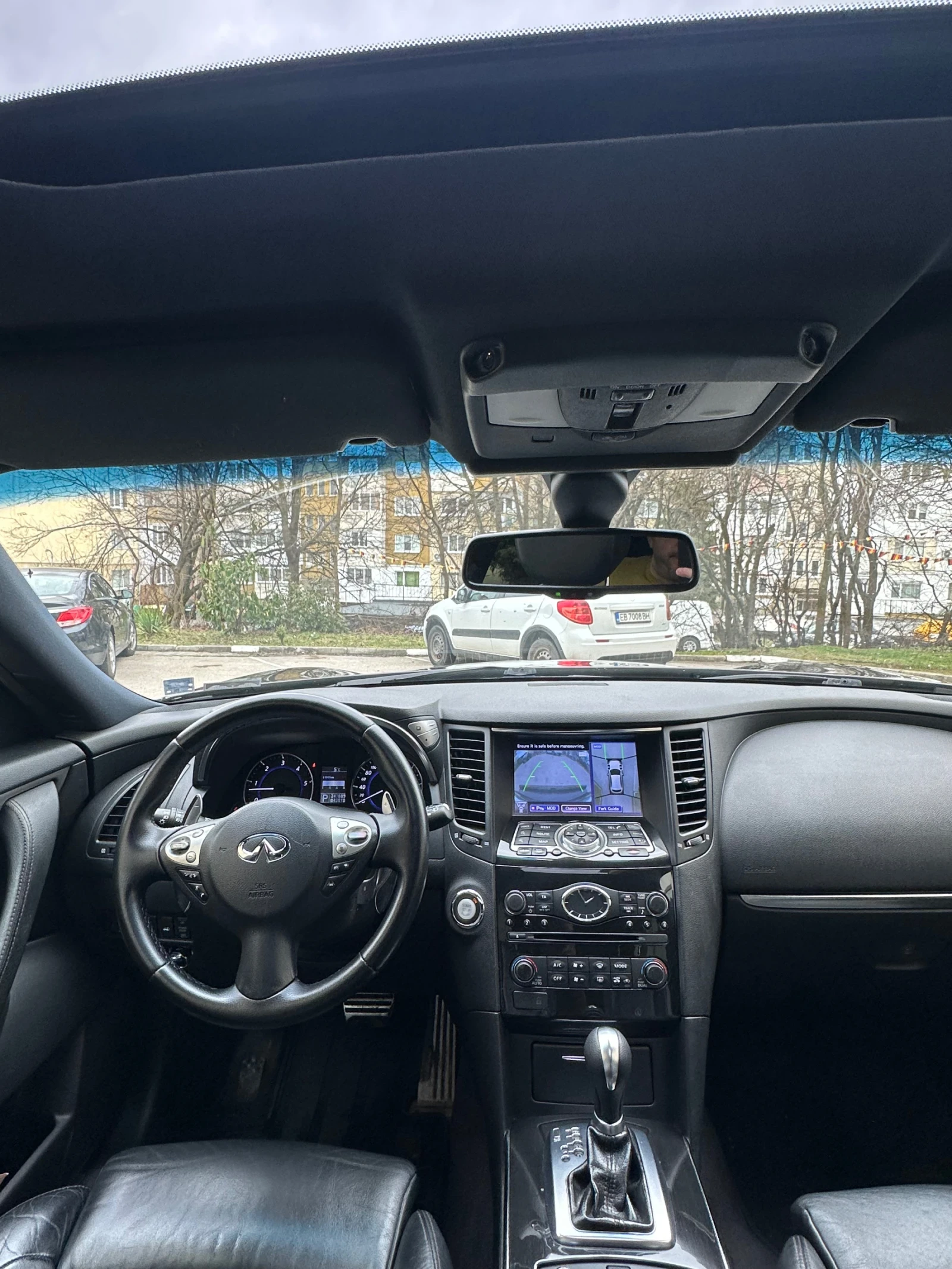 Infiniti QX70 3.0d S, снимка 4 - Автомобили и джипове - 55717830