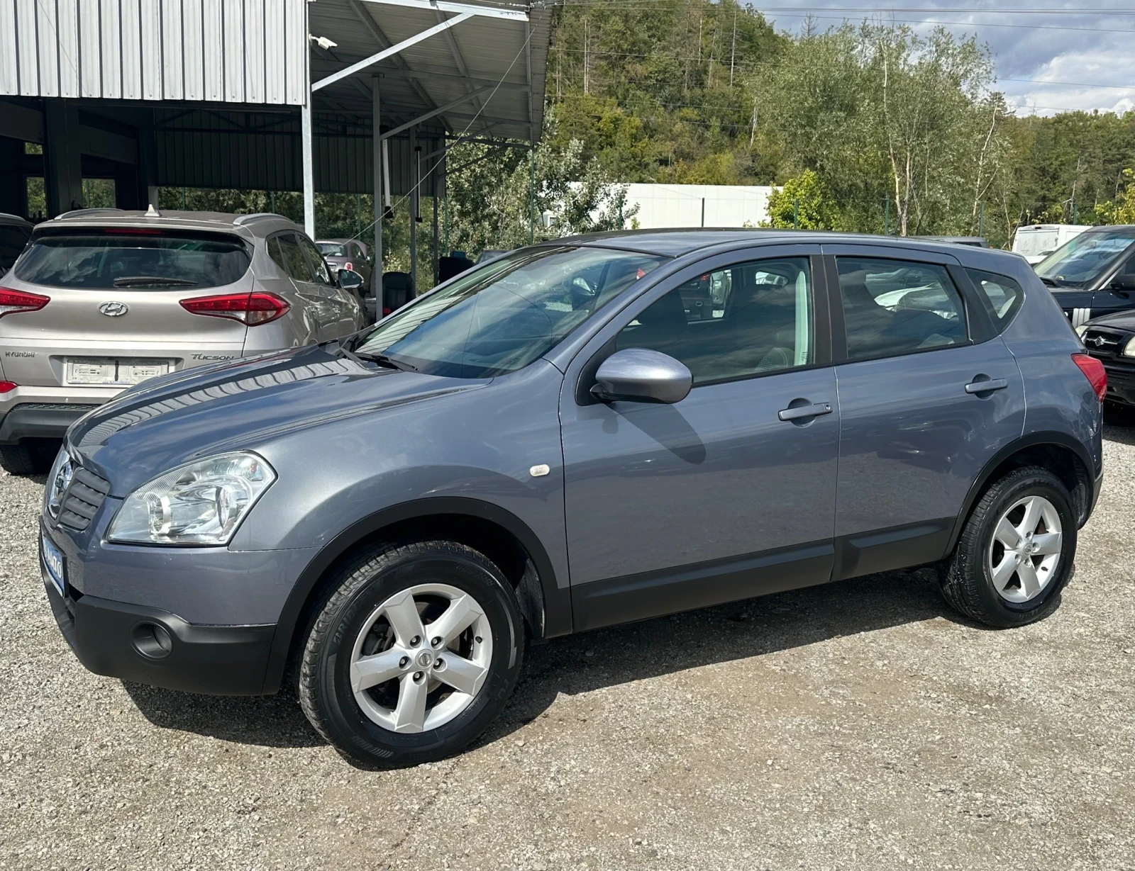 Nissan Qashqai 1.6i-114к.с-КЛИМАТРОНИК, снимка 3 - Автомобили и джипове - 56110864