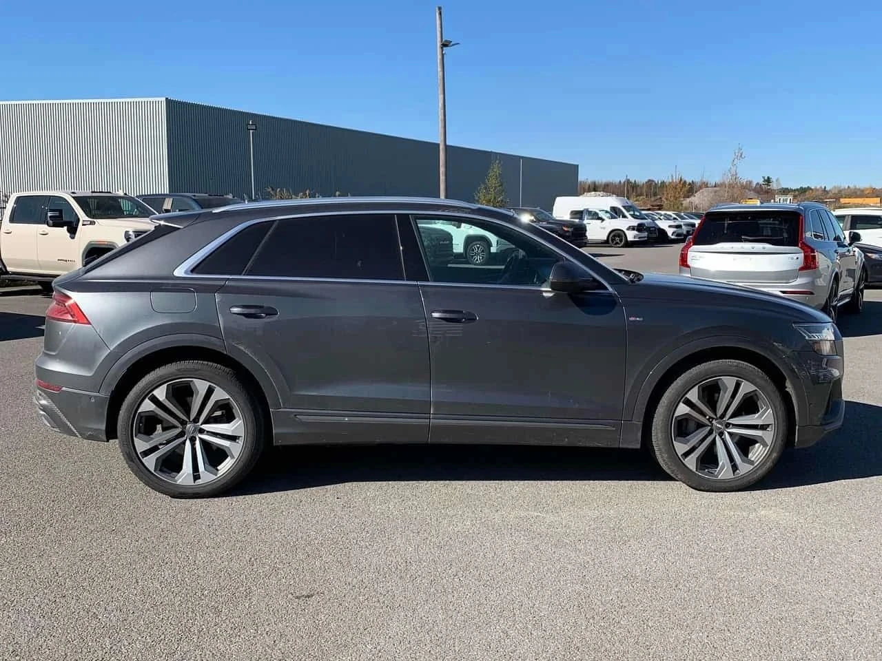 Audi Q8, снимка 4 - Автомобили и джипове - 56685010