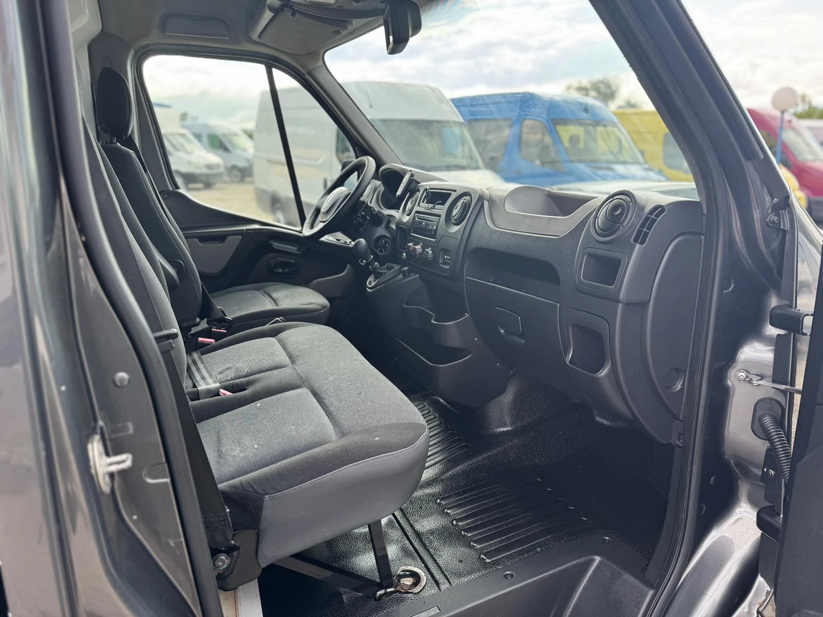 Renault Master KLIMA - изображение 9