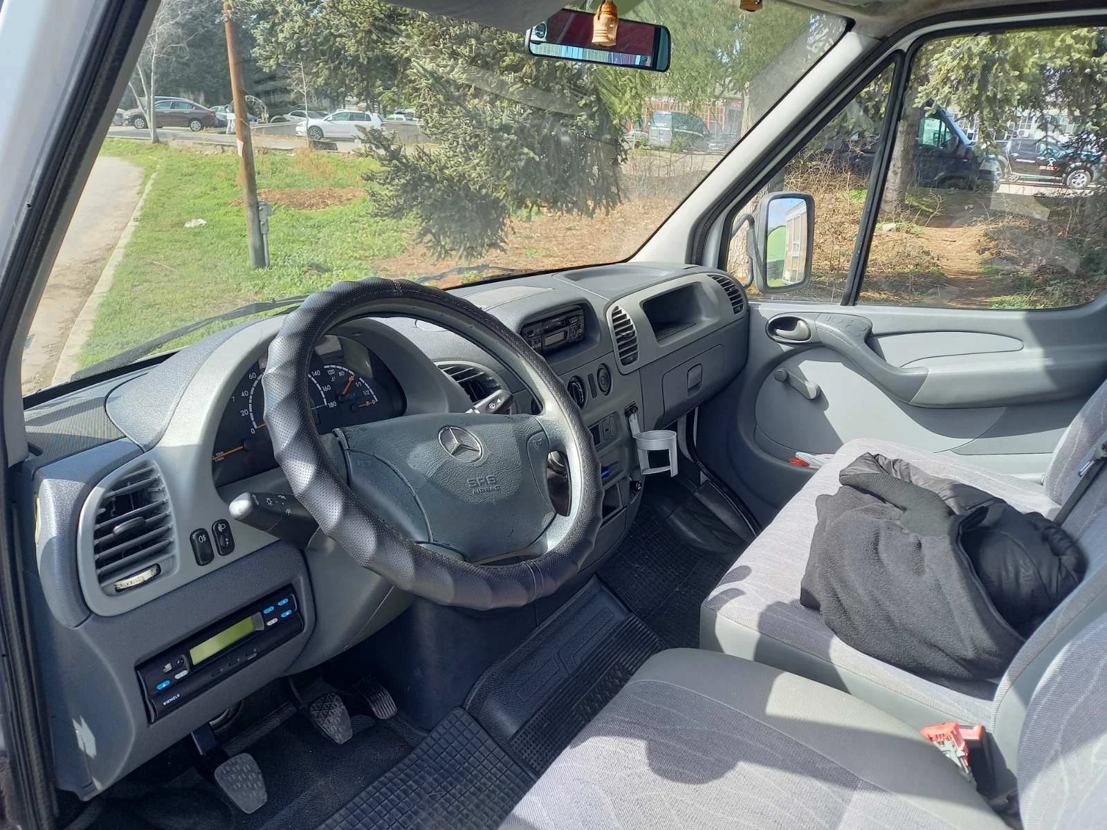 Mercedes-Benz 413 2.2 CDI, снимка 9 - Бусове и автобуси - 53803449