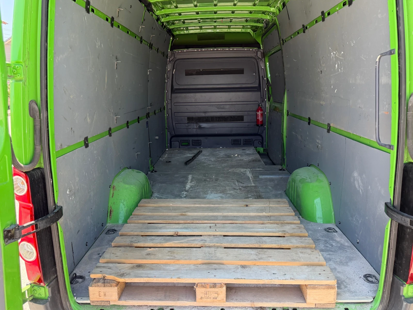 VW Crafter MAXI/163 коня/1 собственик/Обслужен/Германия, снимка 12 - Бусове и автобуси - 55476198