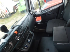 Iveco Eurocargo ЖИВОТНОВОЗ 11990кг., снимка 15