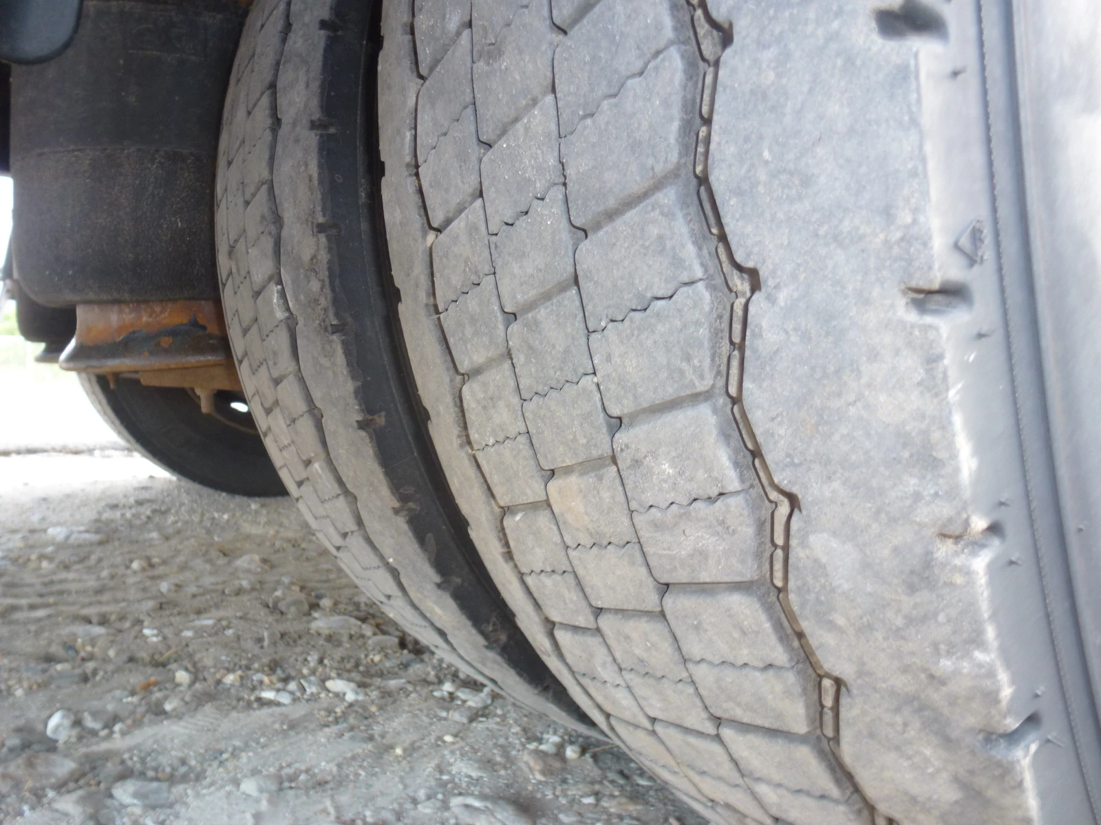 Iveco Eurocargo ЖИВОТНОВОЗ 11990кг., снимка 9 - Камиони - 56133047