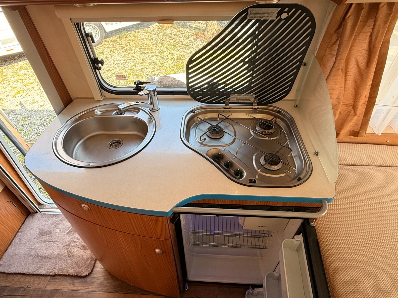 Каравана HYMER / ERIBA Triton 430, снимка 9 - Каравани и кемпери - 53734256