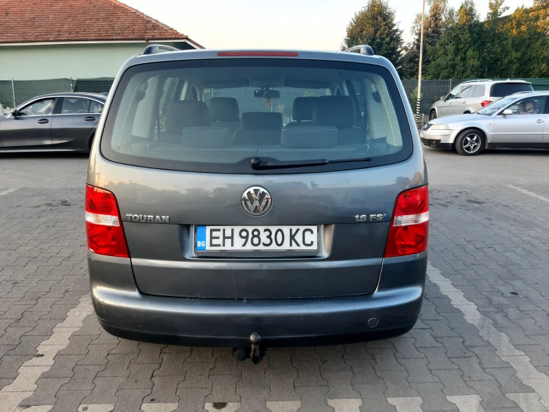 VW Touran, снимка 6 - Автомобили и джипове - 46925716