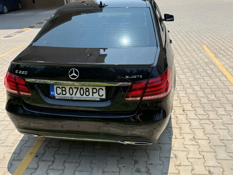 Mercedes-Benz E 220 Avangarde , снимка 8 - Автомобили и джипове - 52377158