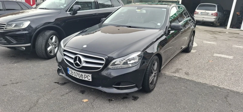 Mercedes-Benz E 220 Avangarde , снимка 10 - Автомобили и джипове - 52377158