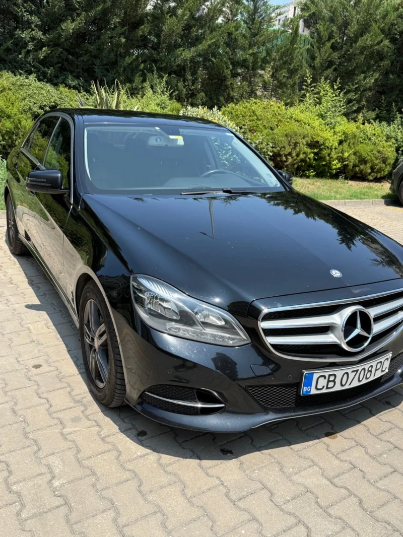 Mercedes-Benz E 220 Avangarde , снимка 9 - Автомобили и джипове - 52377158