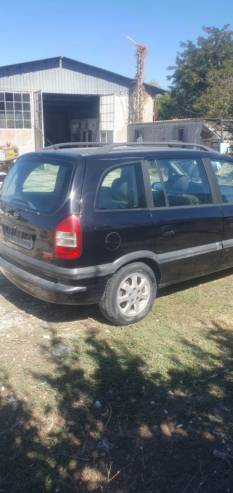 Opel Zafira, снимка 2 - Автомобили и джипове - 52398241