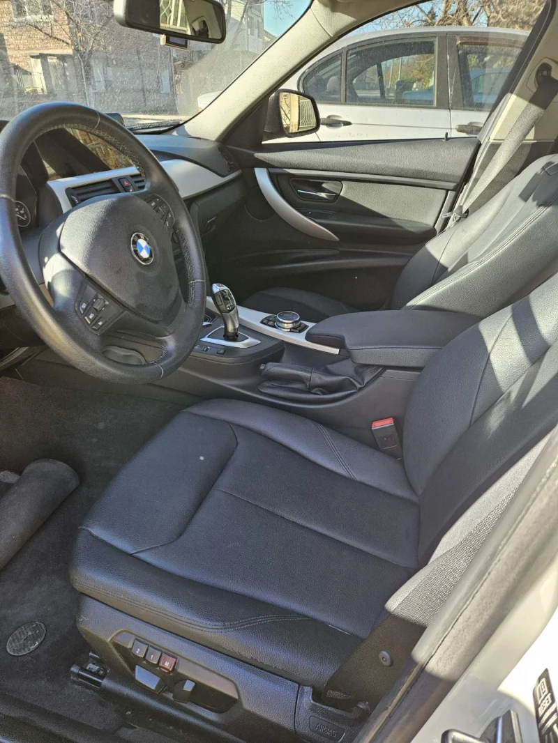 BMW 320, снимка 16 - Автомобили и джипове - 52526326