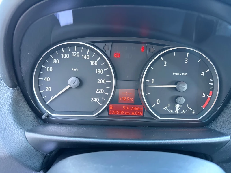 BMW 118 122hp, снимка 16 - Автомобили и джипове - 52698160