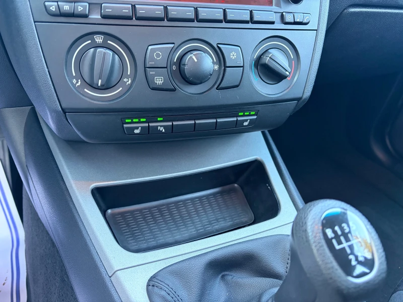 BMW 118 122hp, снимка 14 - Автомобили и джипове - 52698160