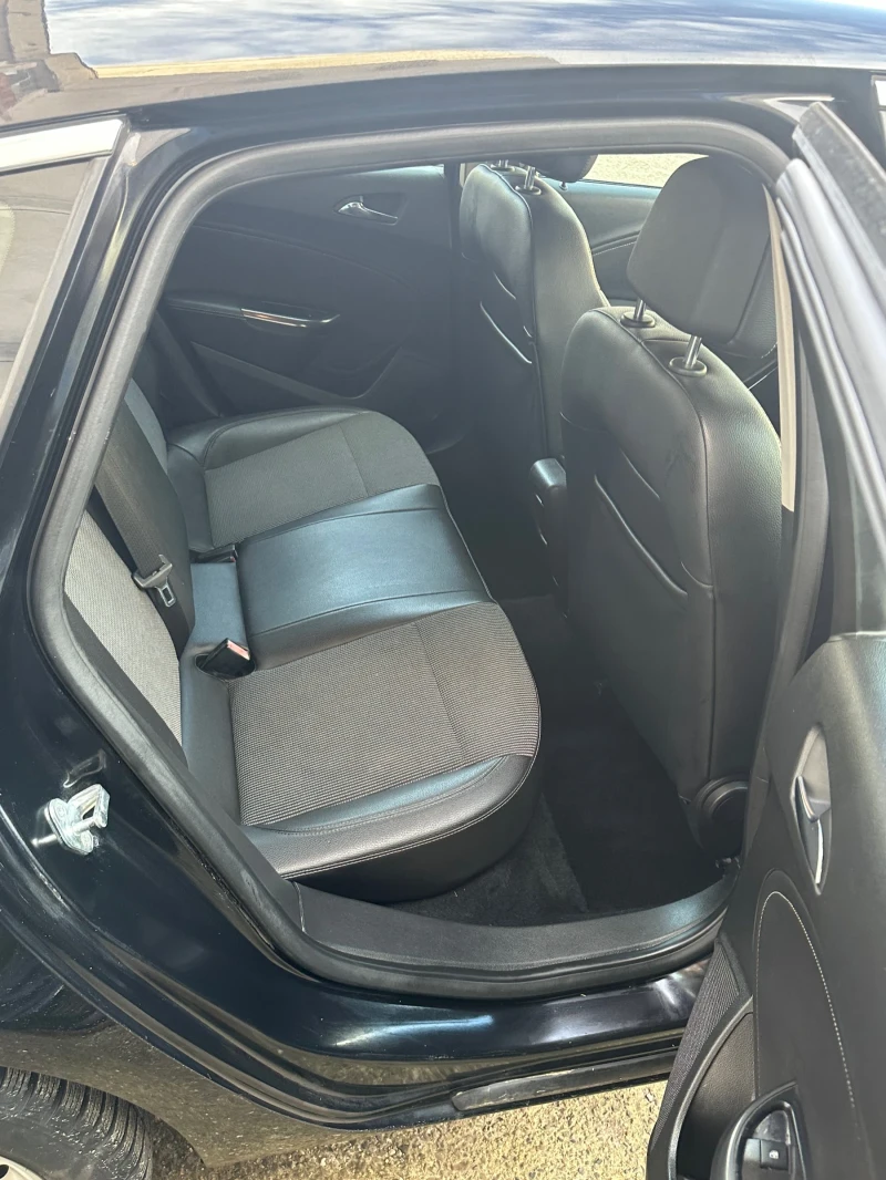 Opel Astra J , снимка 8 - Автомобили и джипове - 53043346