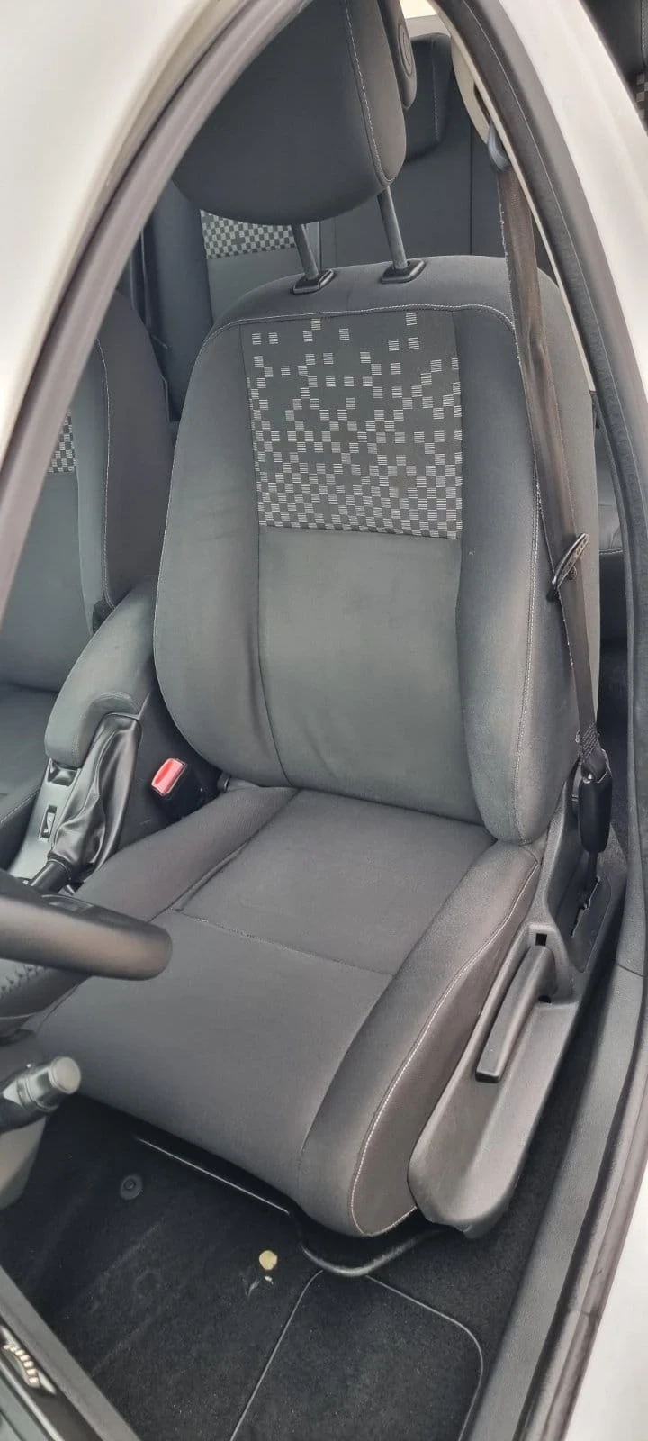 Renault Megane 1.5 dci 110k.c - изображение 10