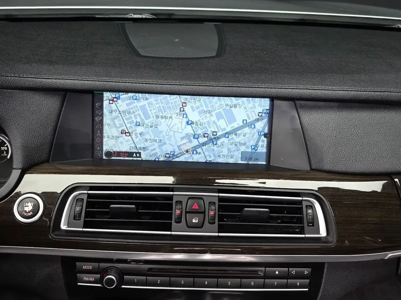 BMW 740 i, снимка 16 - Автомобили и джипове - 55205113