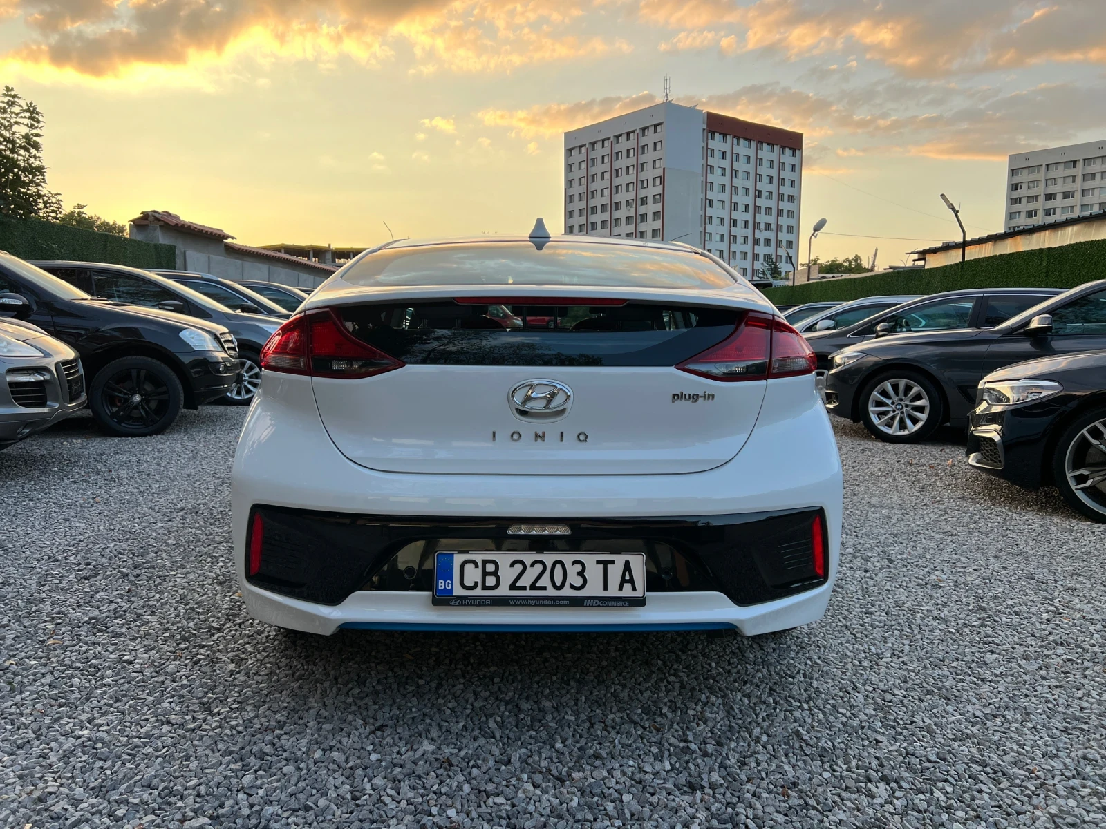 Hyundai Ioniq 1.6GDI/Plug-in Hybrid/42000km/Hyundai България - изображение 6