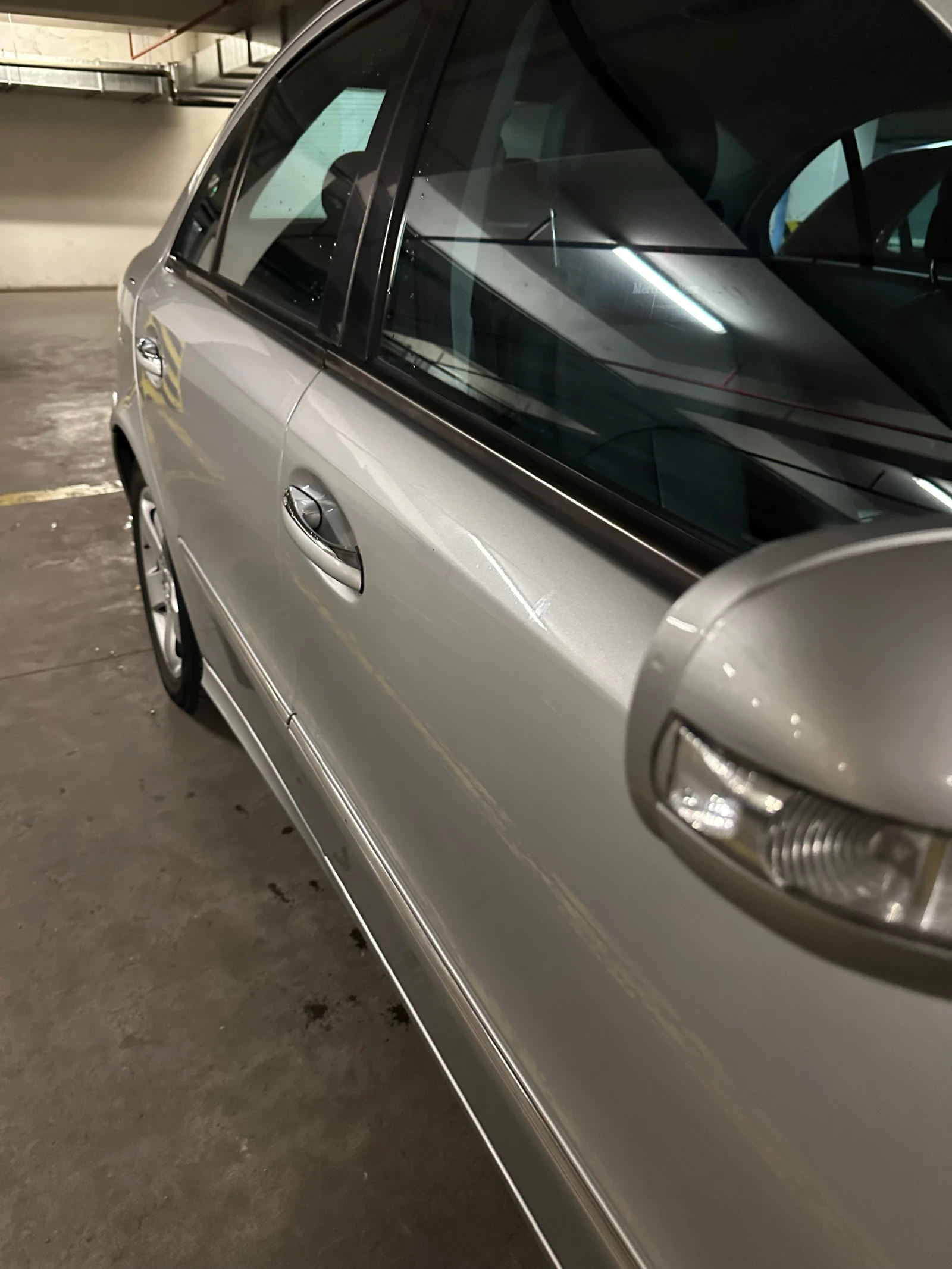 Mercedes-Benz E 320  - изображение 8