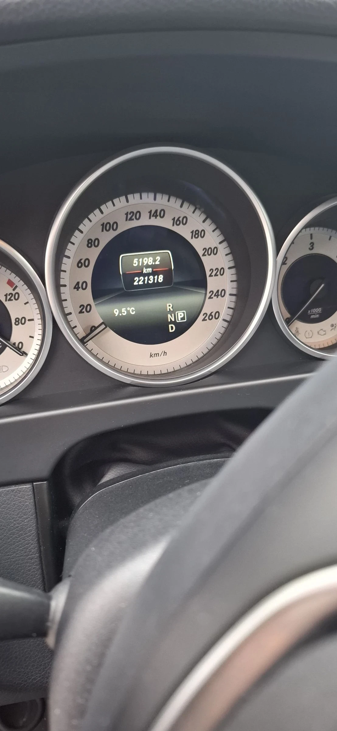 Mercedes-Benz E 220 Avangarde  | Mobile.bg   15