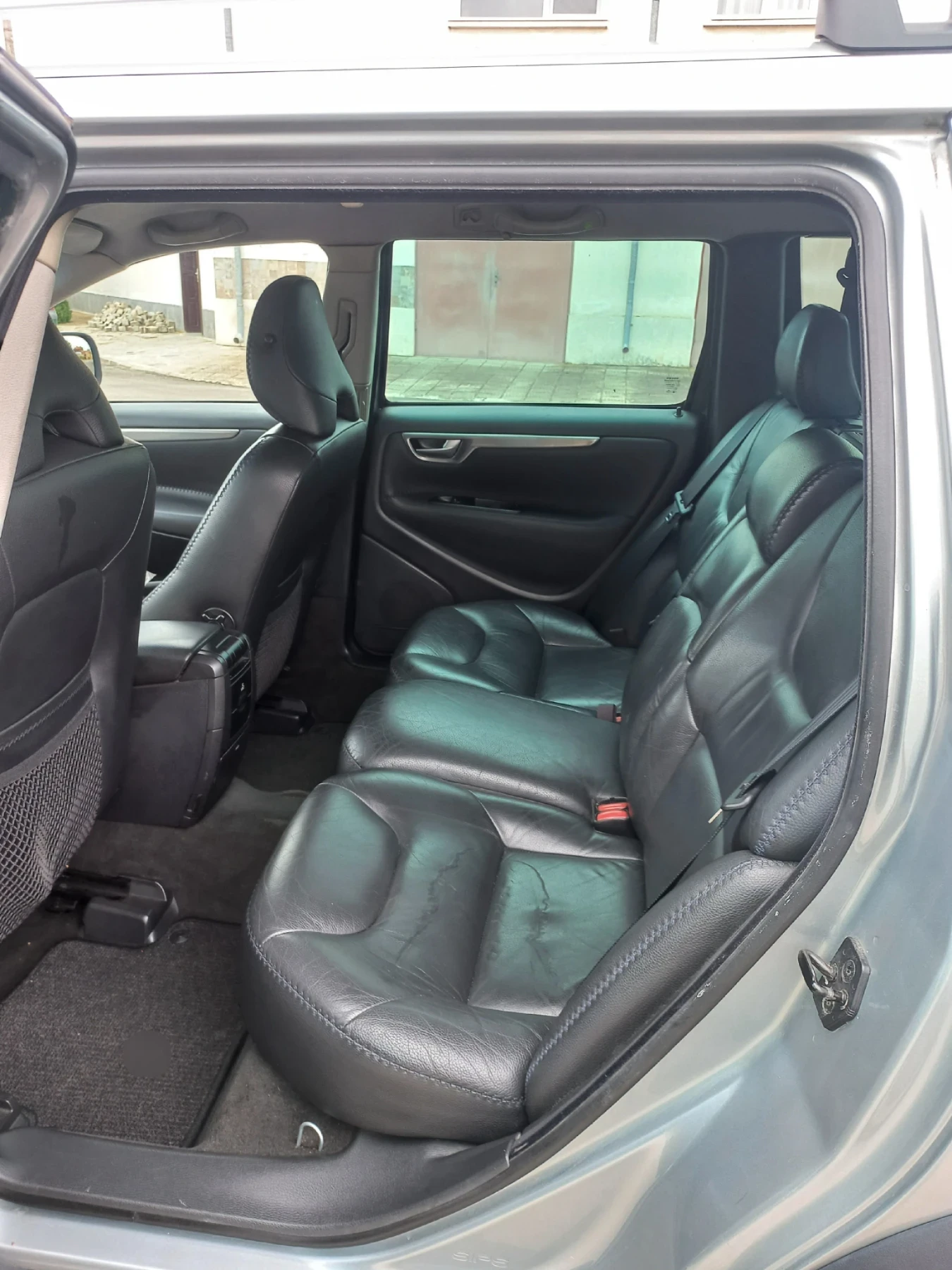 Volvo Xc70 2.4 - изображение 7