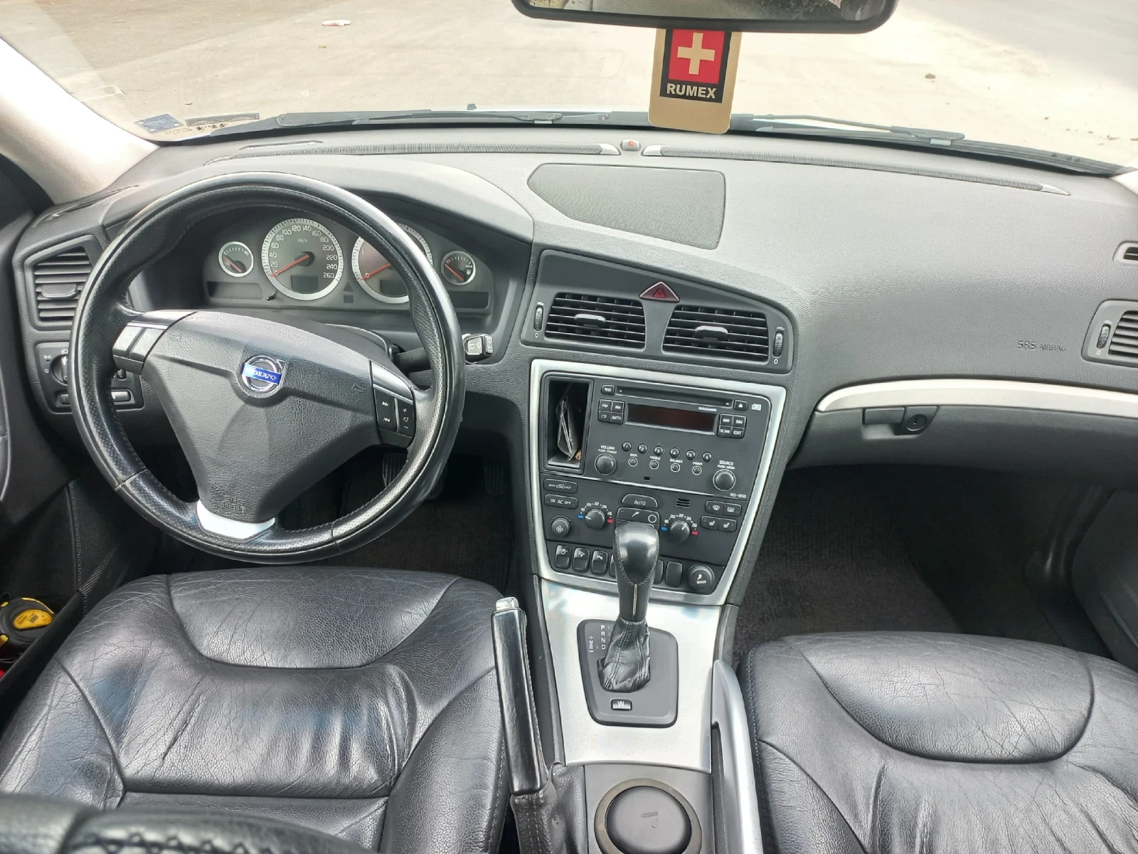 Volvo Xc70 2.4 - изображение 5