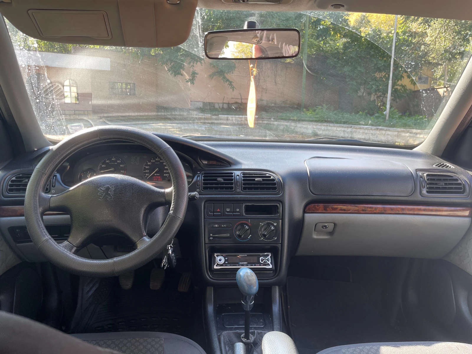 Peugeot 406 1.8 16V - изображение 9