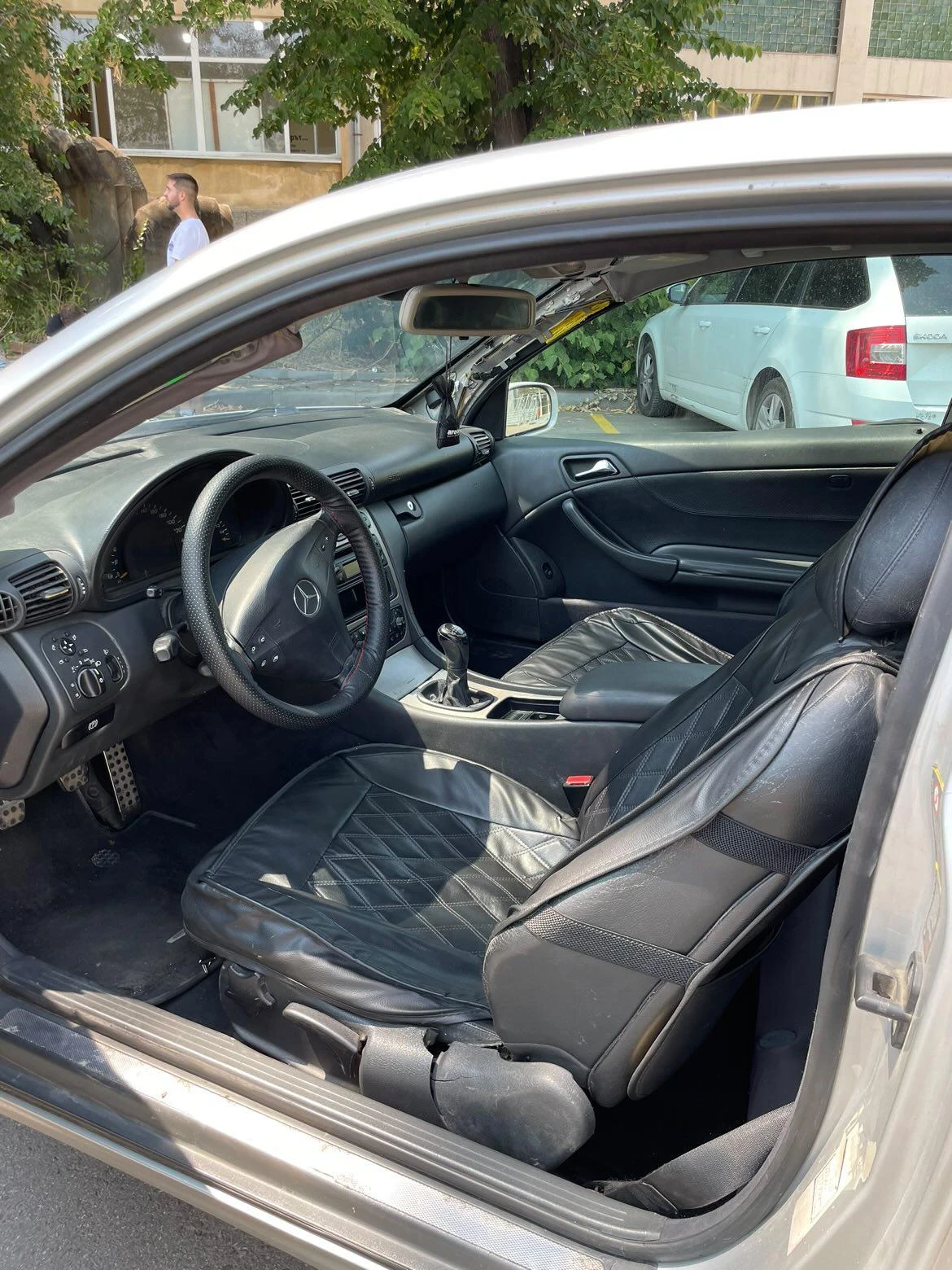 Mercedes-Benz C 220 Спешно - изображение 4