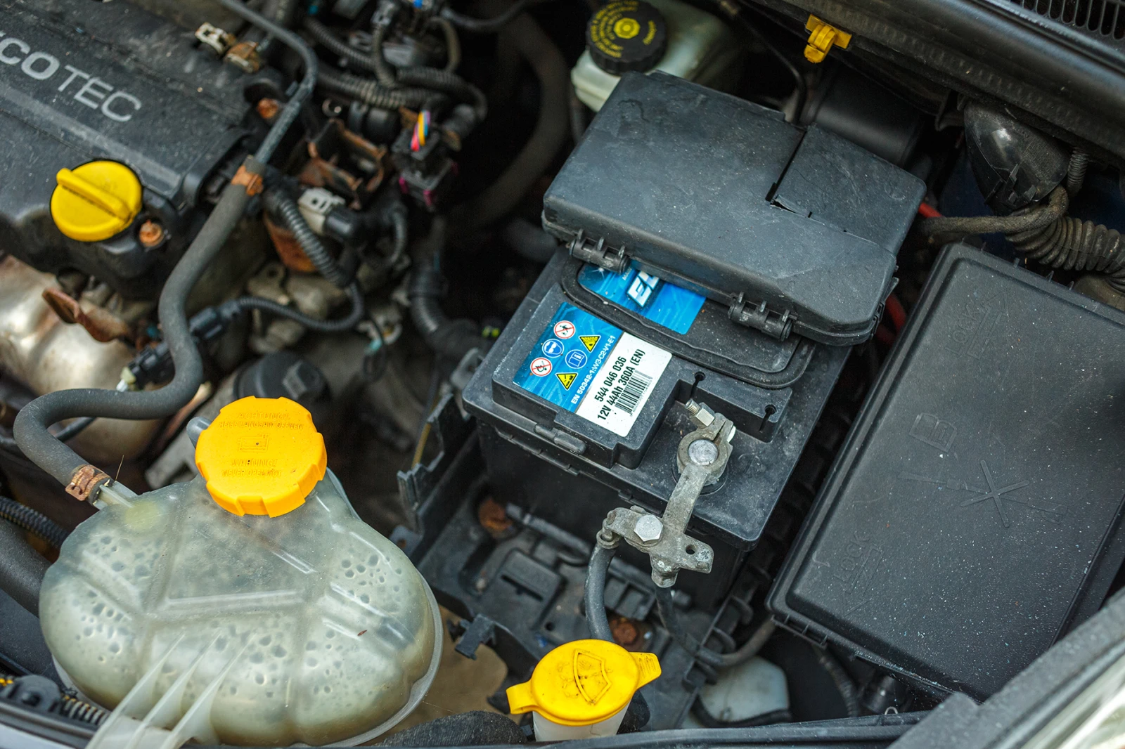 Opel Corsa 1.2 | Mobile.bg   12