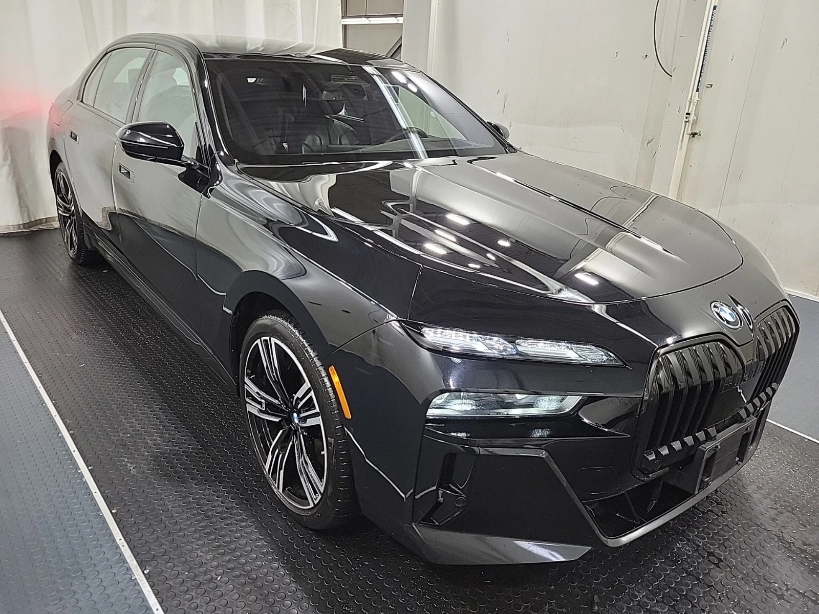 BMW 750 E * * CARFAX * * АВТО КРЕДИТ * *  - изображение 2