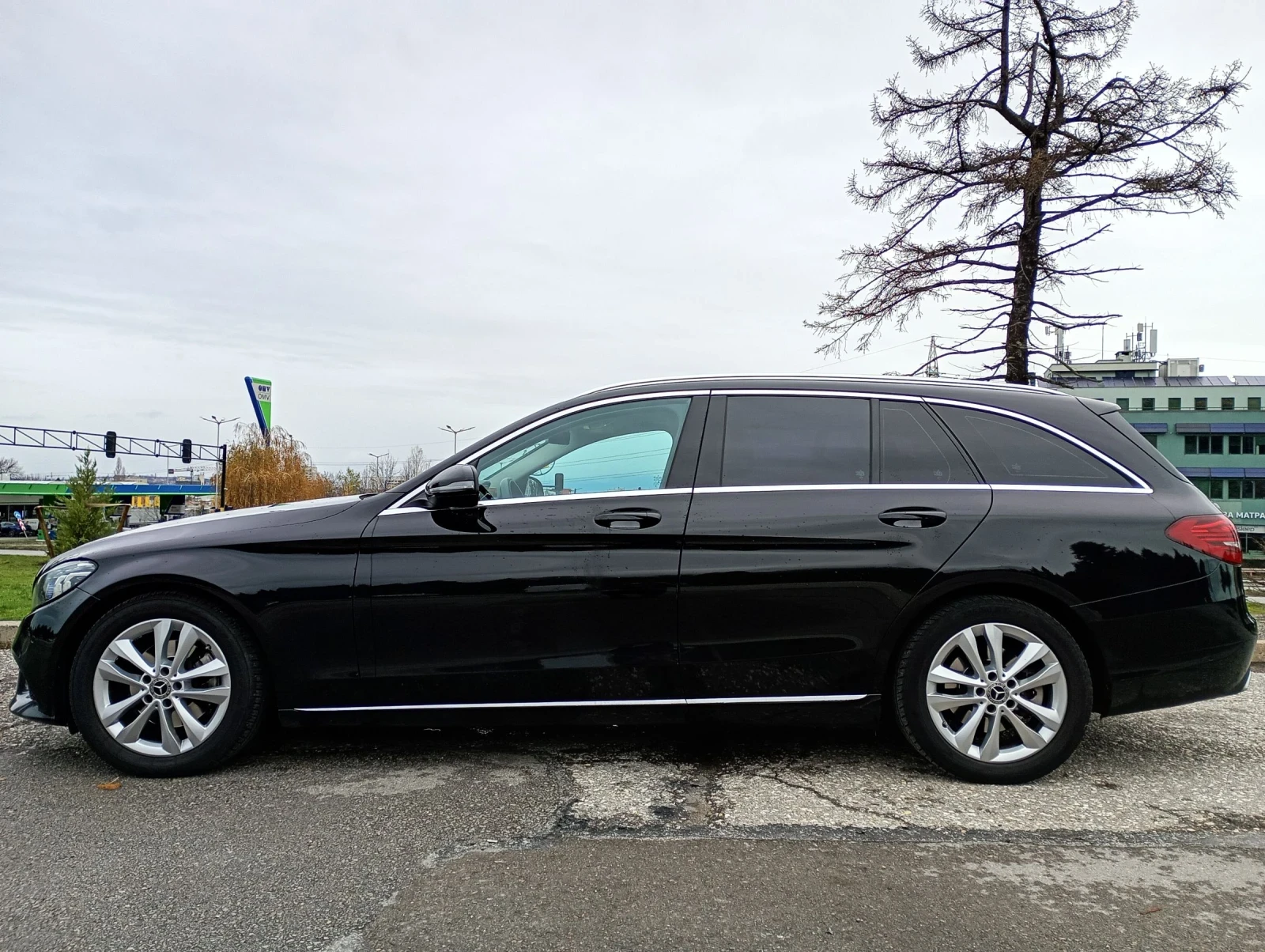 Mercedes-Benz C 220 AMG LINE FACELIFT DISTRONIC PLUS 194 �.�. | Mobile.bg � ����������� 3