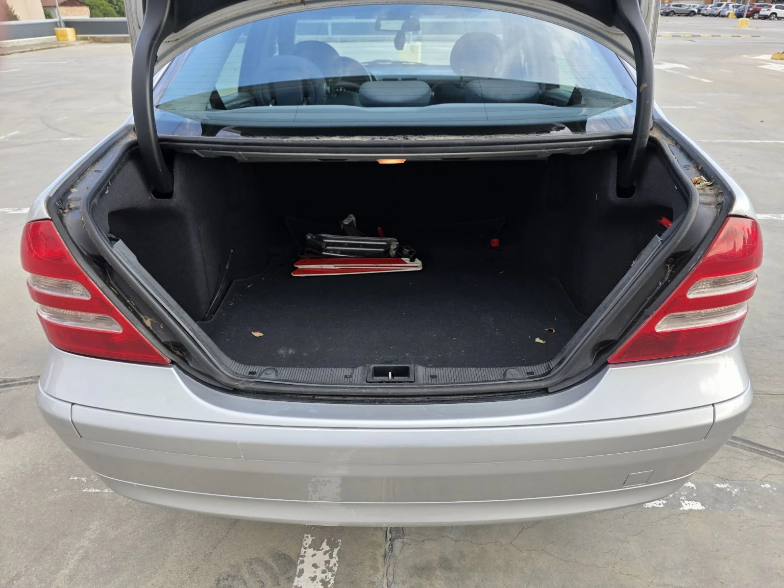 Mercedes-Benz C 180  - изображение 9